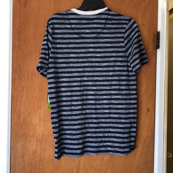 Broken Threads Top - Picture 5 of 5